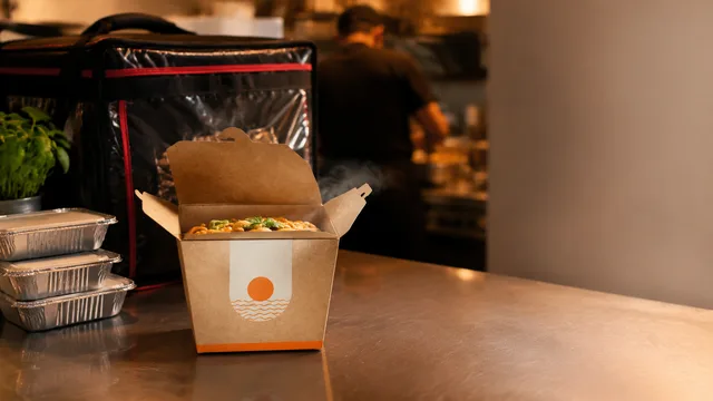How to Keep Takeaway Food Hot During Delivery: UK Guide for Operators